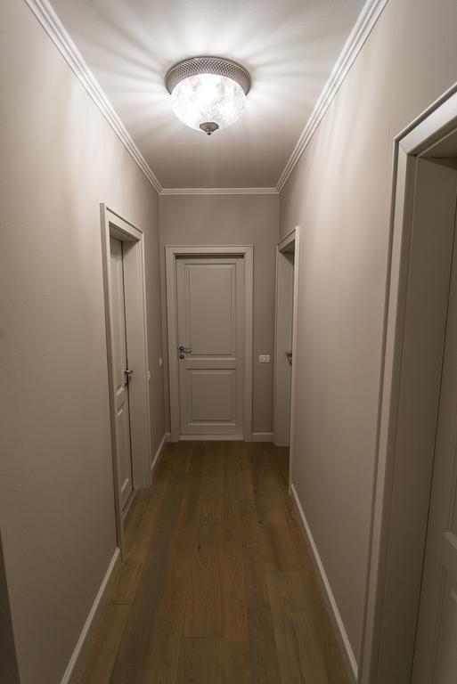 Apartament Alex アラド エクステリア 写真